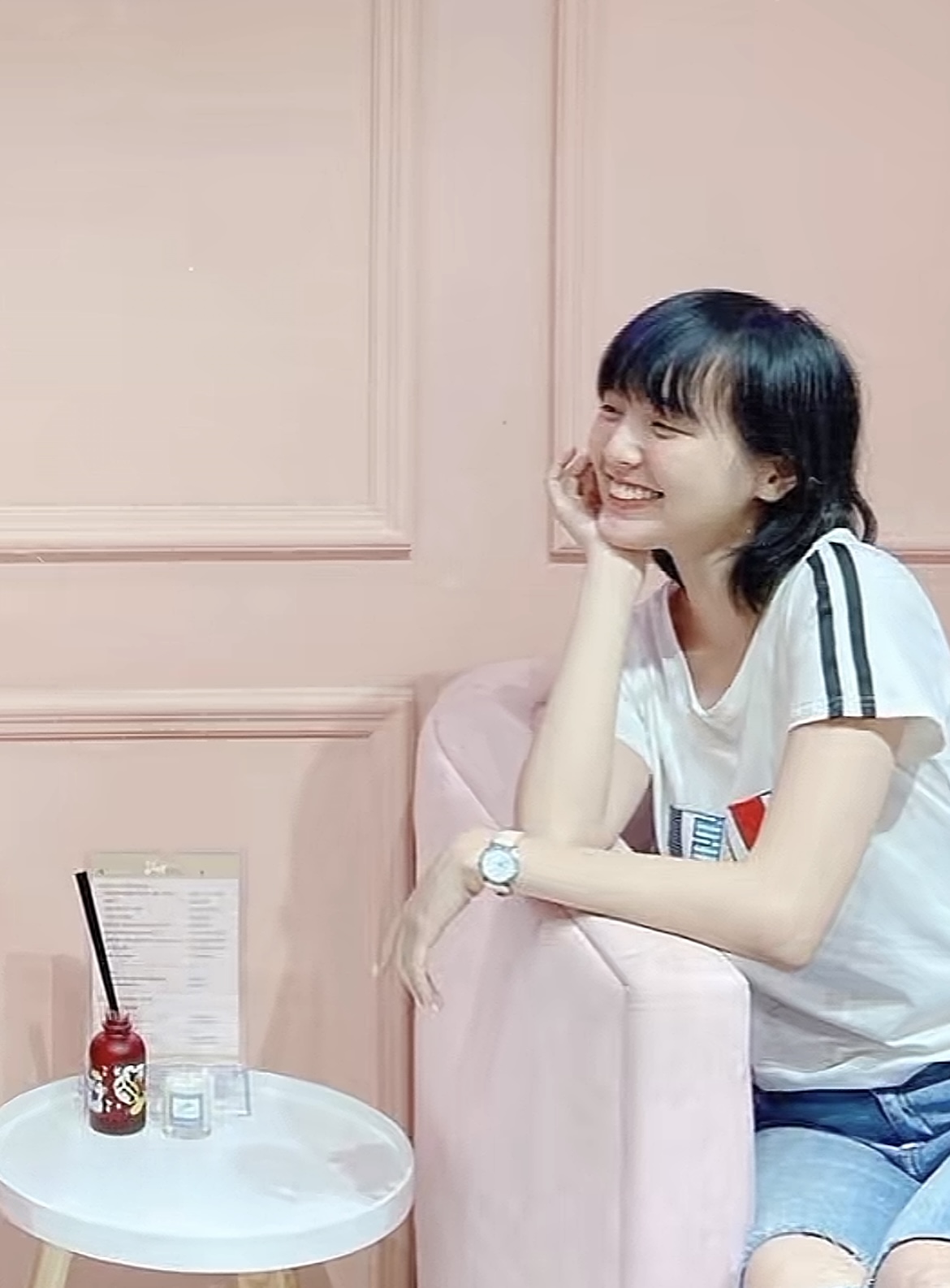 Nhiều netizen nhận xét mái tóc một lần trở thành 