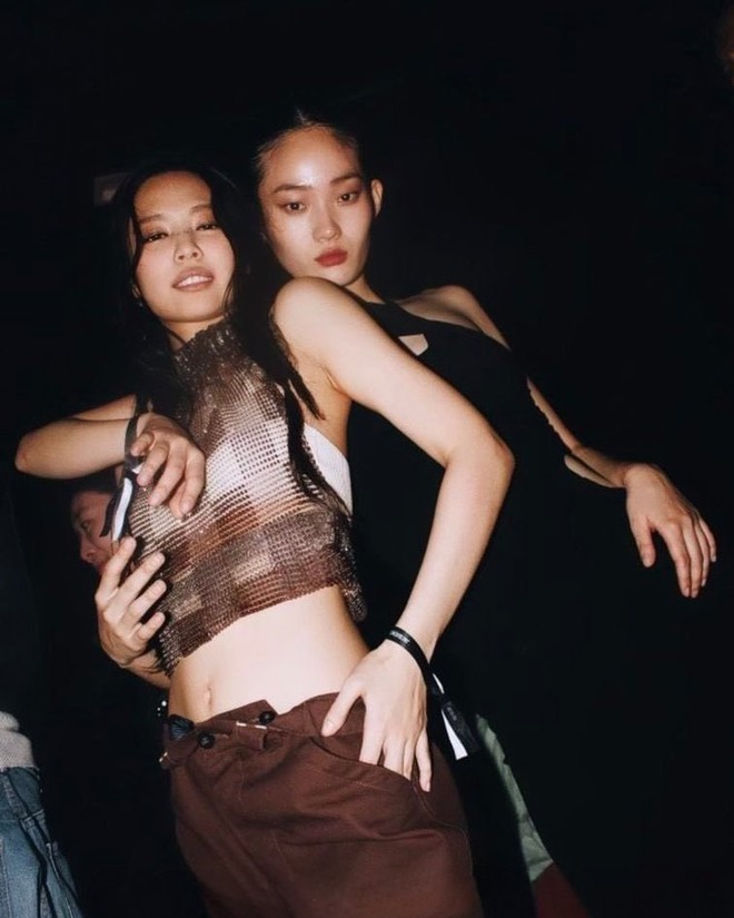  Bạn thân Song Hye Kyo và Jennie kết hôn bí mật, định không cho ai biết nhưng đúng 1 ngày trước đám cưới lại bại lộ hết