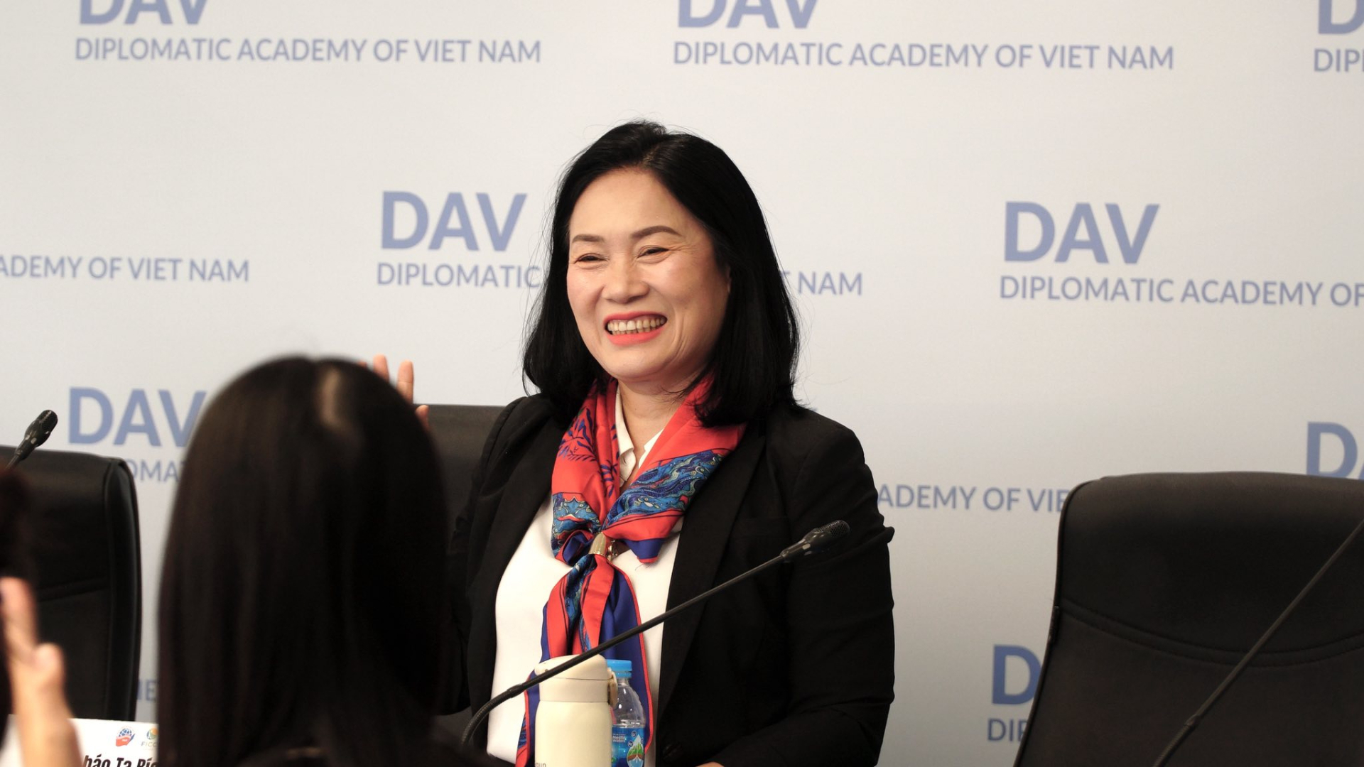 Nhà báo - Tiến sĩ Tạ Bích Loan