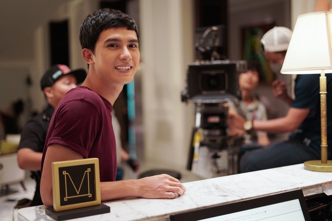 Nét ngây ngô trên gương mặt của nam diễn viên sinh năm 1998