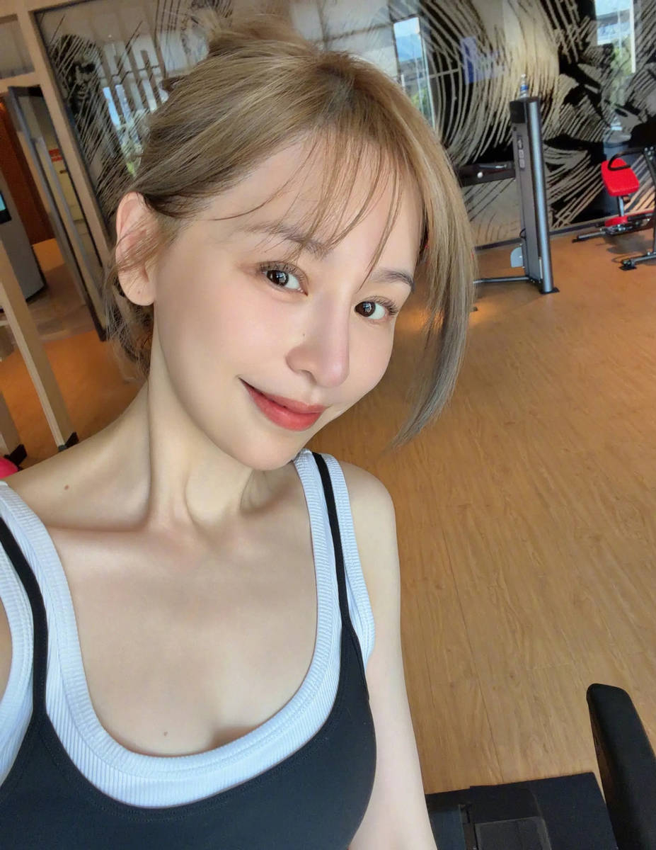 Không thể tin đây là nhan sắc và vóc dáng thật của mỹ nhân U45 được giới CEO cả nước bảo vệ bằng mọi giá