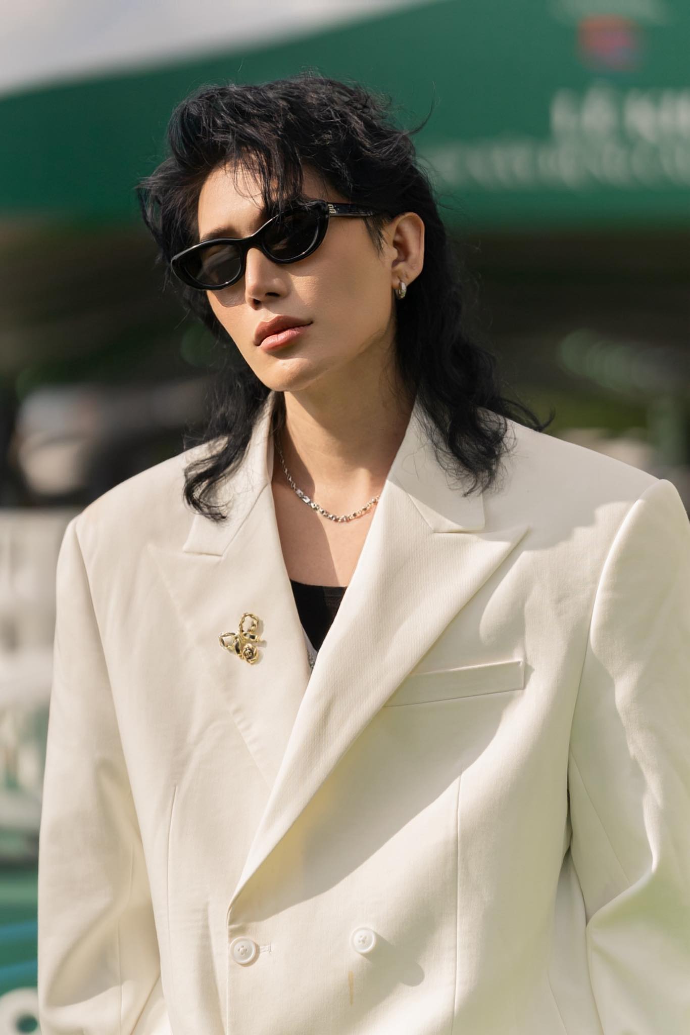 Châu Đăng Khoa nhấn mạnh thông điệp cốt lõi của ca khúc Người Việt Mình Thương Nhau (ảnh: FBNV)