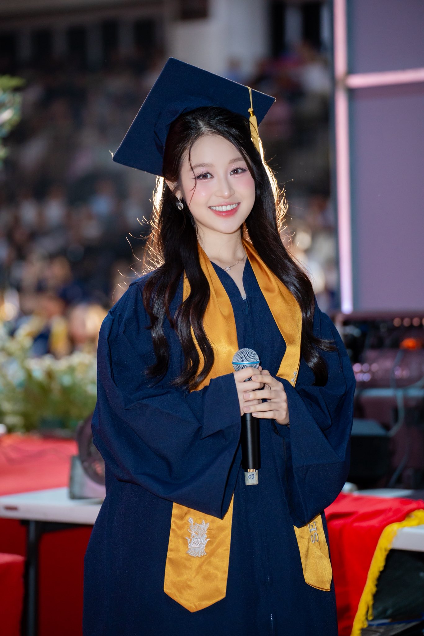 Bảo Ngọc rạng rỡ trong ngày tốt nghiệp cấp 3 