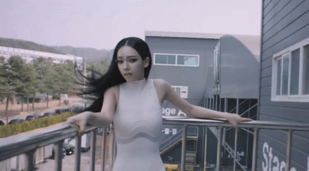Karina giữ phong độ 