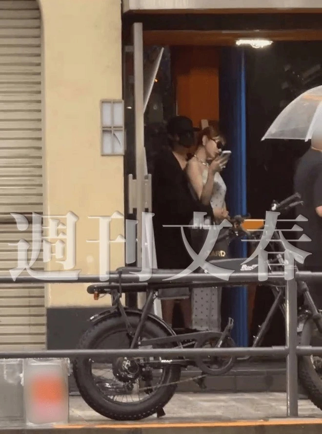 Các ngôi sao đều e dè, sợ hãi trước những thủ đoạn theo dõi của Shukan Bunshun. Ảnh: Shukan Bunshun