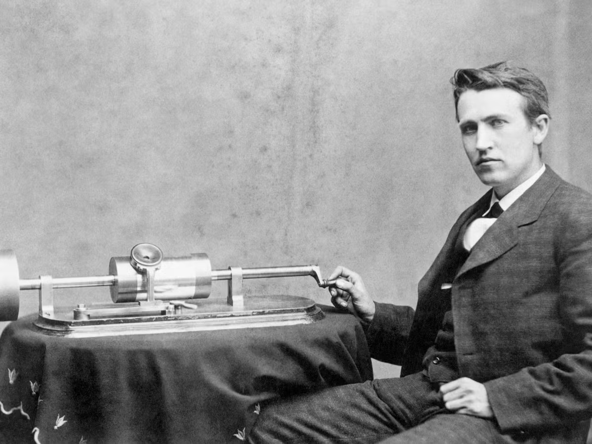 Thomas Edison là nhà phát minh thiên tài của thế giới (Ảnh: Biography)