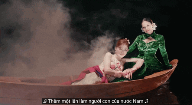 Hòa Minzy và Cẩm Ly đều là ca sĩ được mời thể hiện ca khúc Người Việt Mình Thương Nhau, nhưng tranh cãi lại chỉ tập trung ở Hòa Minzy