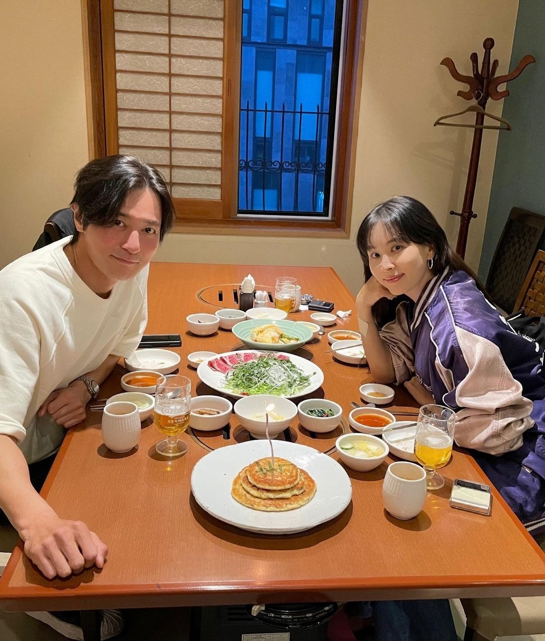 Vợ chồng Jang Dong Gun - Go So Young cố hàn gắn gia đình sau biến cố. Ảnh: Newsen