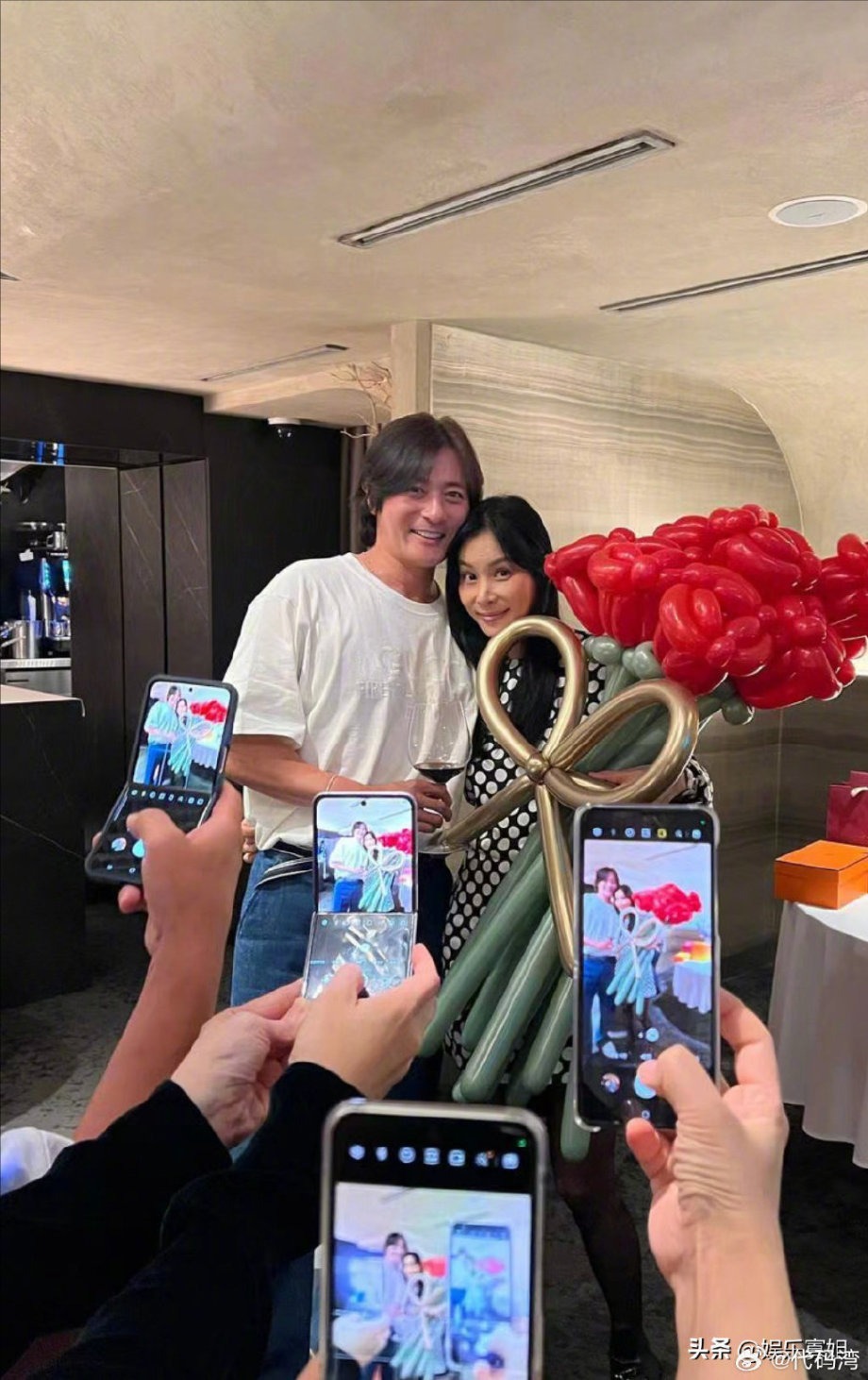 Bùng nổ tin nữ diễn viên đình đám cả nước biết mặt bí mật sinh con ngay trước ngày cưới