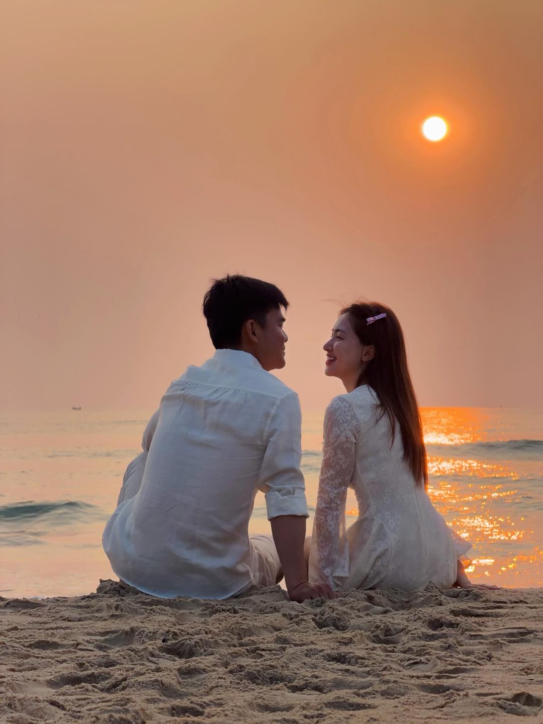 Từ những phản ứng chia sẻ của nữ ca sĩ ở các chương trình, gameshow đến chuyện đời tư.