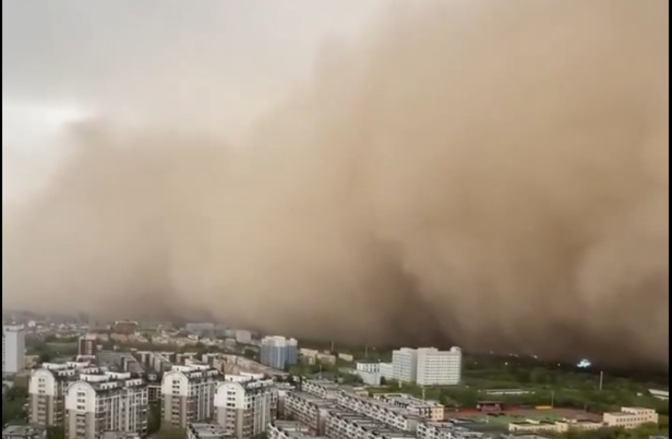 Khung cảnh tựa trong phim tận thế tại Trung Quốc  