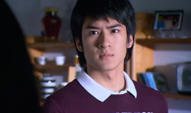   Anh từng đóng họa sĩ Doãn Trừng, em cùng mẹ khác cha của Doãn Hạ Mạt (Từ Hy Viên) trong Bong Bóng Mùa Hè. Ảnh: Sohu.  