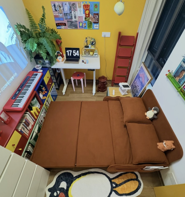 Cô gái trốn cả thế giới trong căn phòng 9m2 cải tạo đẹp như phim Anime: Góc nào cũng chữa lành mạnh mẽ