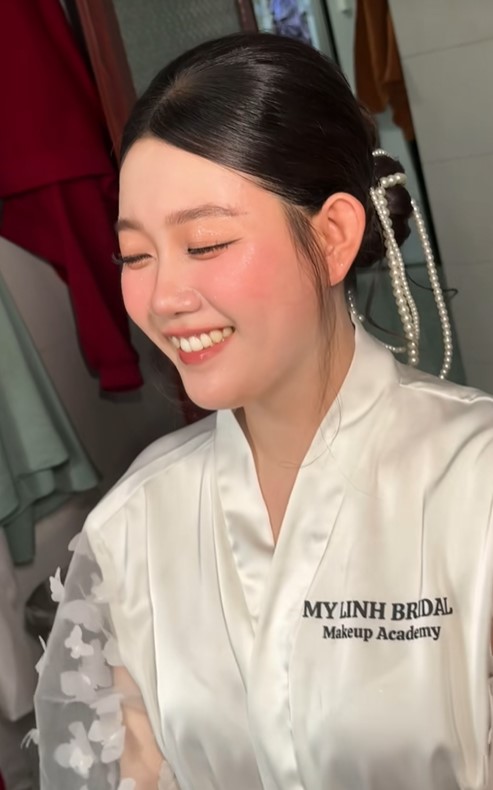 Nhan sắc này được netizen chấm 10 điểm không có nhưng. 