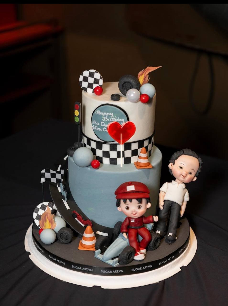 Ngọc Loan còn có cậu con trai có sinh nhật trùng ngày với bác sĩ Chiêm Quốc Thái 