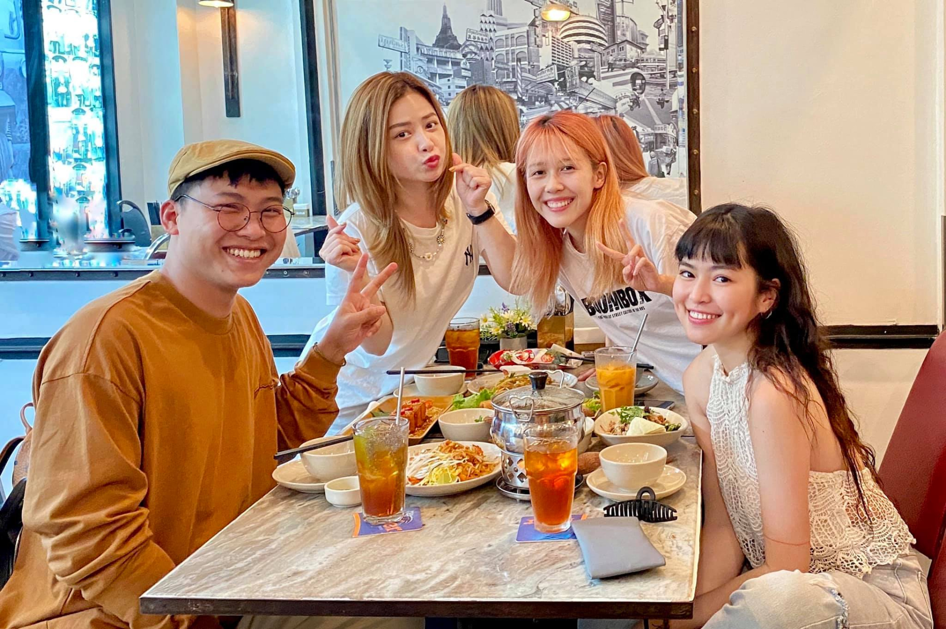 Mũi Trưởng Long thân thiết với dàn Sao Nhập Ngũ 2020 