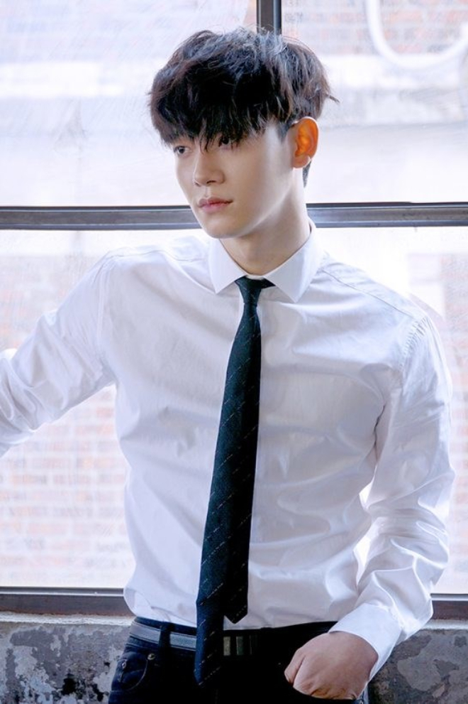 Nam ca sĩ hạng A bị cả MXH xua đuổi vì cưới vợ và có con cùng lúc, nay lần đầu khoe visual con gái lớn tướng không tưởng