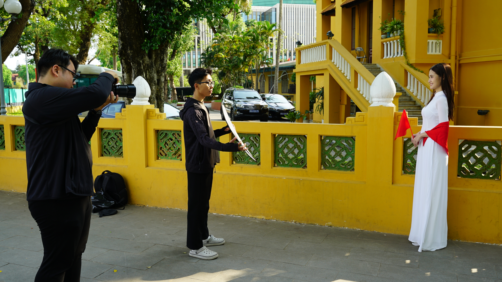 Phương Hoa có mặt từ 7h sáng để chụp ảnh.