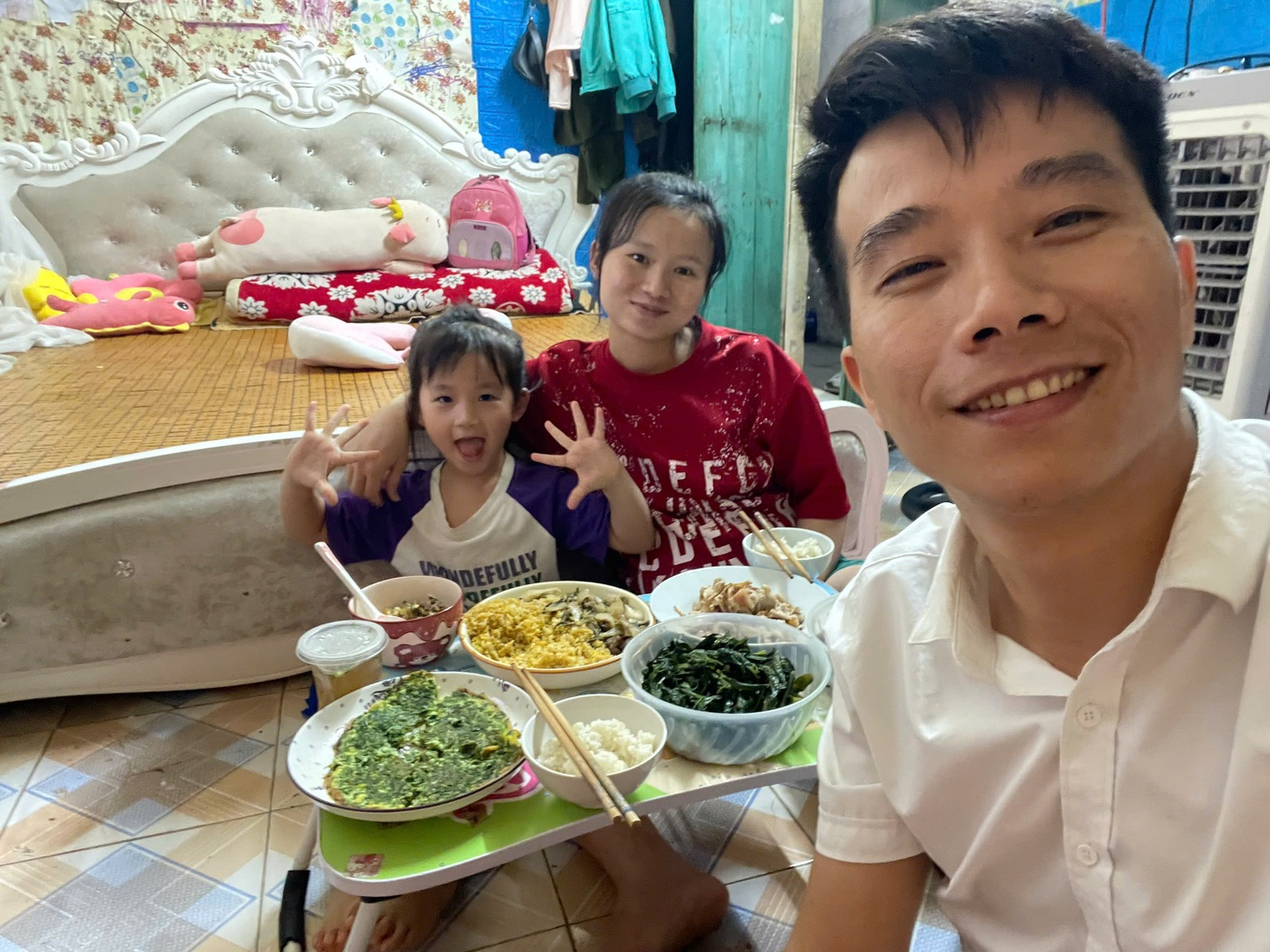 Gia đình nhỏ của anh Dần