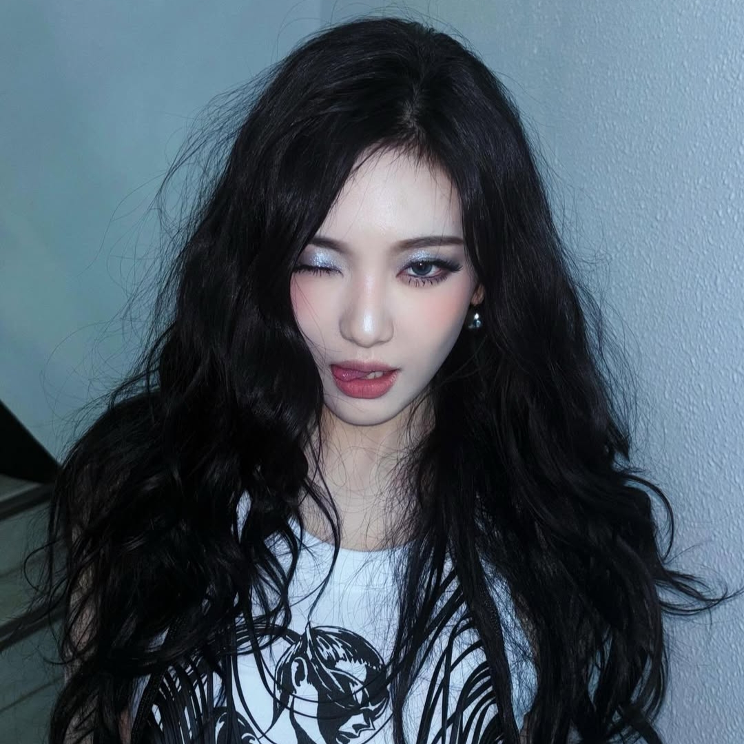 Ningning không còn chỉ được biết đến như main vocal của aespa mà đã trở thành biểu tượng thời trang và làm đẹp mới của Kpop