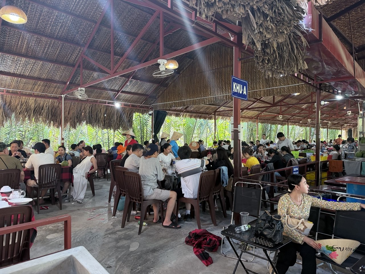 Tour miền Tây đắt khách dịp 30/4-1/5: Hàng trăm du thuyền tại Mỹ Tho- Vĩnh Long hoạt động hết công suất