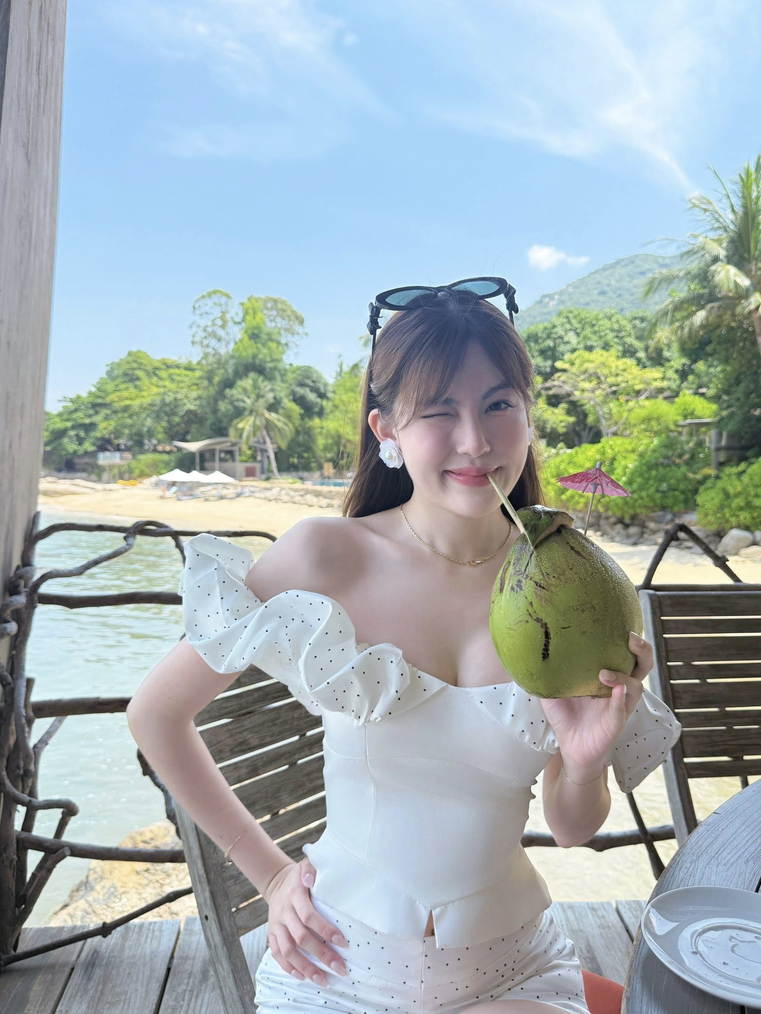 Chuyện tình của cả hai không công khai nhưng ai cũng biết họ là 1 đôi 