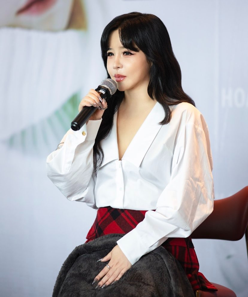 Tuy nhiên, Park Bom nhiều lần gây ồn ào. Ảnh: Instagram