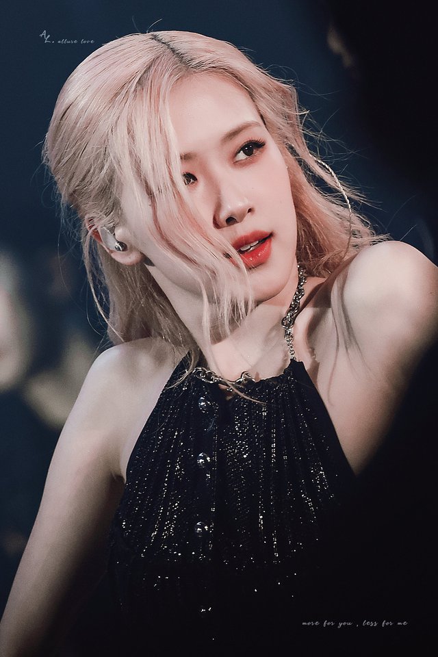 Rosé được TC Candler vinh danh ở vị trí số 1 trong danh sách “100 gương mặt đẹp nhất thế giới” năm 2025