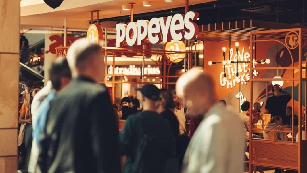 Hàng triệu người Việt vẫn tự tin đọc sai tên hãng gà rán Popeyes: Cách đọc chuẩn khác xa tưởng tượng!