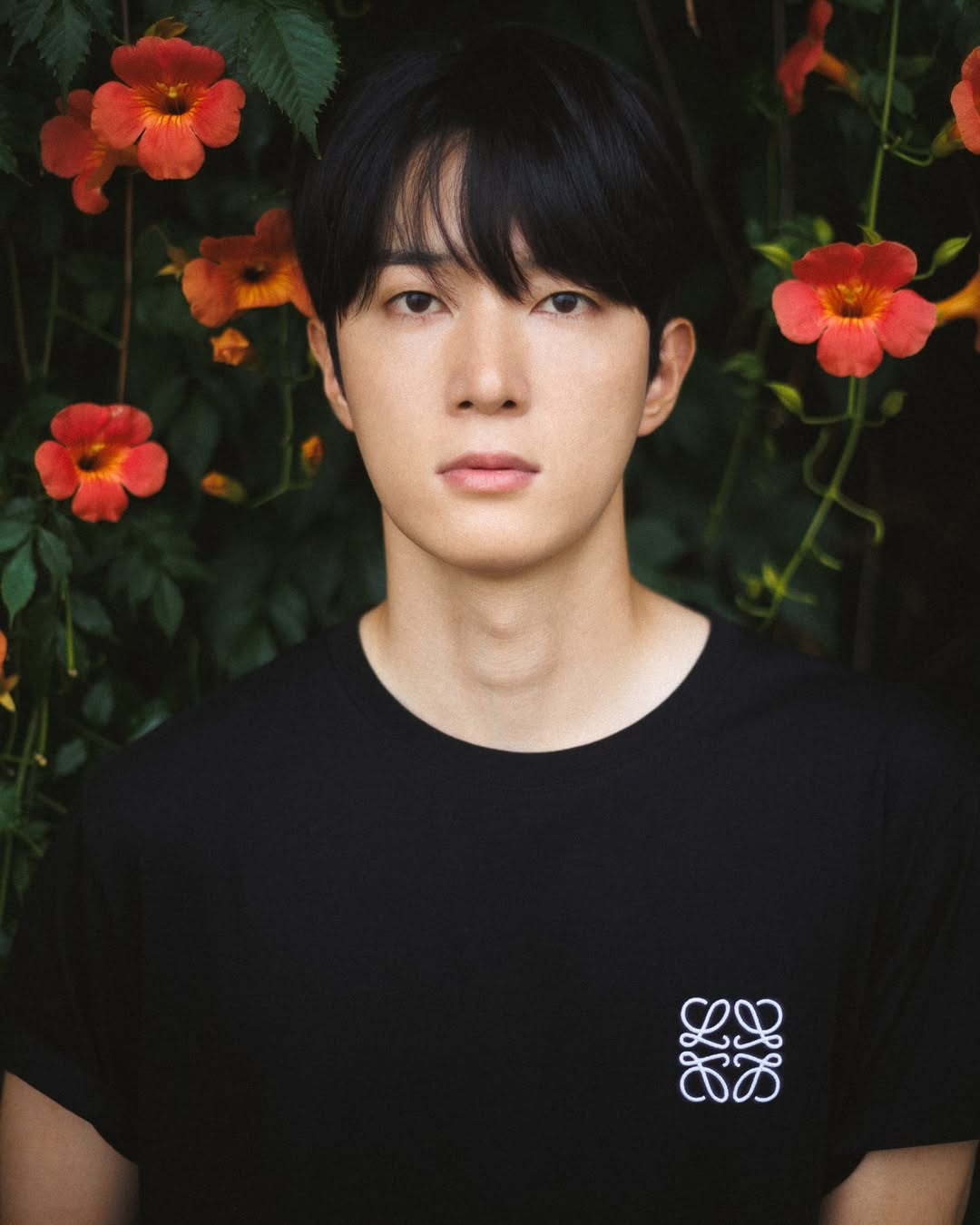 Phía công ty quản lý của Kook Dong Ho liên hệ với nạn nhân, phủ nhận vụ việc. Ảnh: Koreaboo