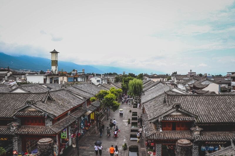 Hè này đi Trung Quốc càn quét 9 địa điểm đẹp như phim ngôn tình, ngân sách chỉ từ 35 triệu