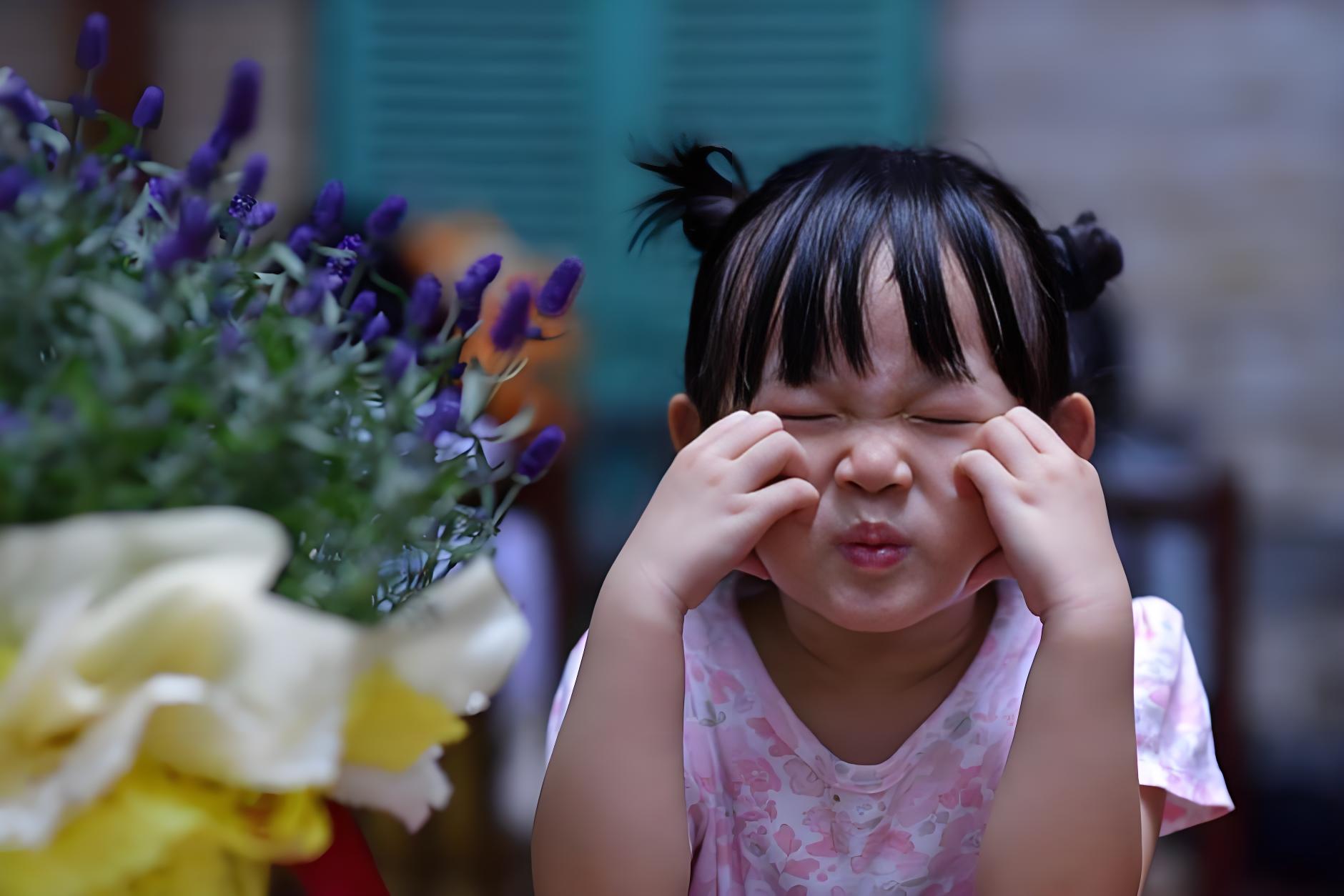 Giáo dục cần kết hợp phù hợp giữa khích lệ và răn đe (Ảnh minh họa)
