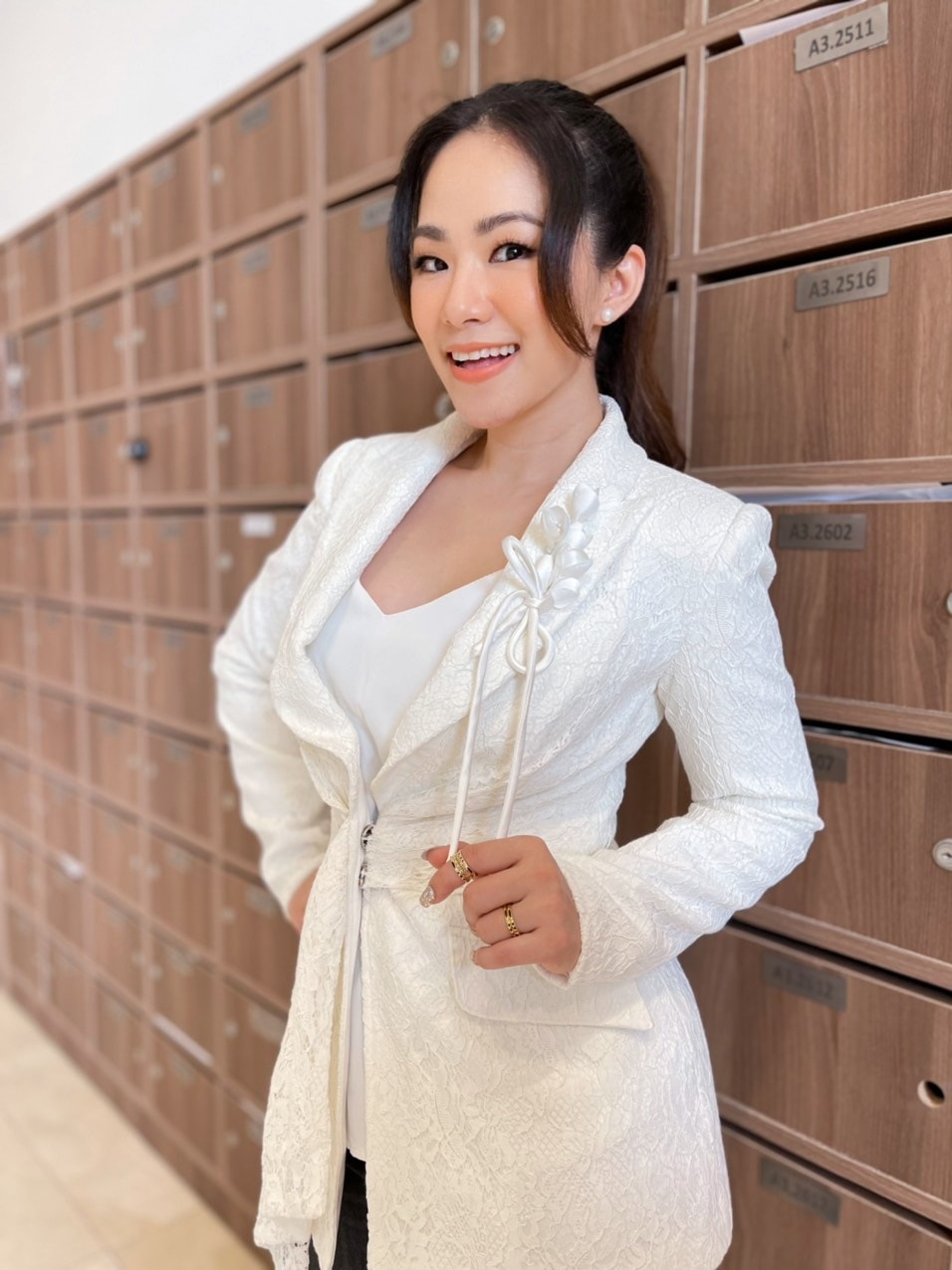 Nữ ca sĩ có giai đoạn gặp tai nạn khiến cô phải ngưng biểu diễn một thời gian dài.