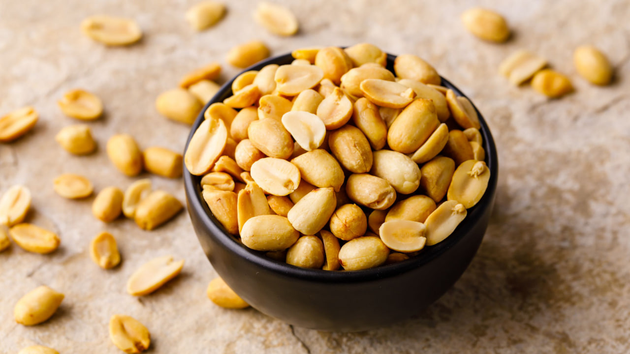 10 nguyên liệu quen mặt trong gian bếp Việt dễ nhiễm Aflatoxin nhất, dù có nấu chín cũng không hết độc