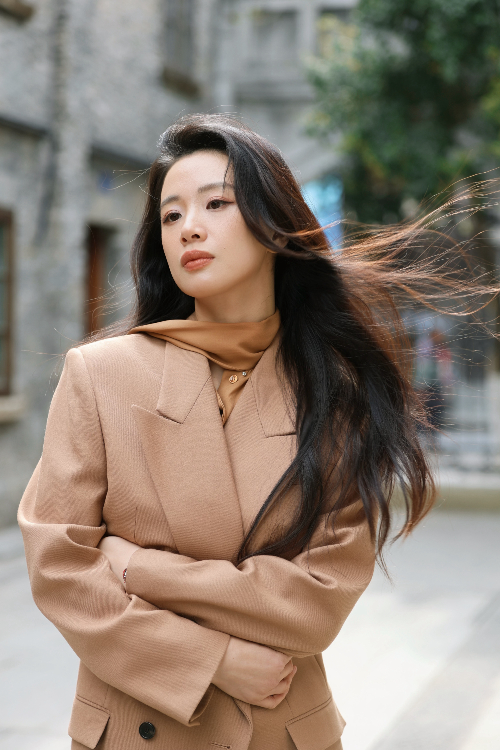 Nhiều nghệ sĩ kỳ cựu ở Cbiz không ưa Lý Mộng. Họ không ngần ngại bóc phốt tính cách khó ở, hành xác người khác của nữ diễn viên này trên phim trường. Ảnh: Sina.