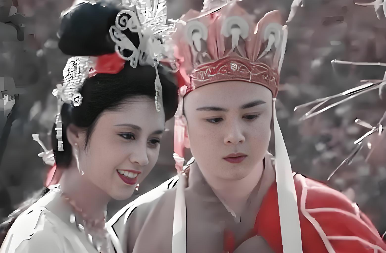 Khác với vẻ sướt mướt trên phim ảnh, nữ vương trong truyện hiện lên lý trí hơn khi đối diện với thiên mệnh của Đường Tăng