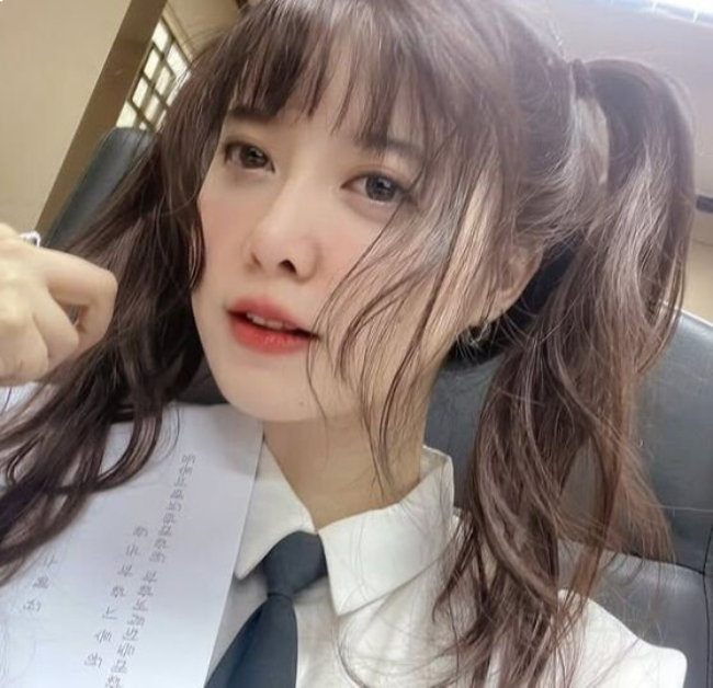 Diện mạo trẻ trung gây sốc của Goo Hye Sun đã khiến netizen không khỏi ngỡ ngàng. Nếu không nói chẳng ai biết nữ diễn viên này đã ở ngưỡng U45. Ảnh: X