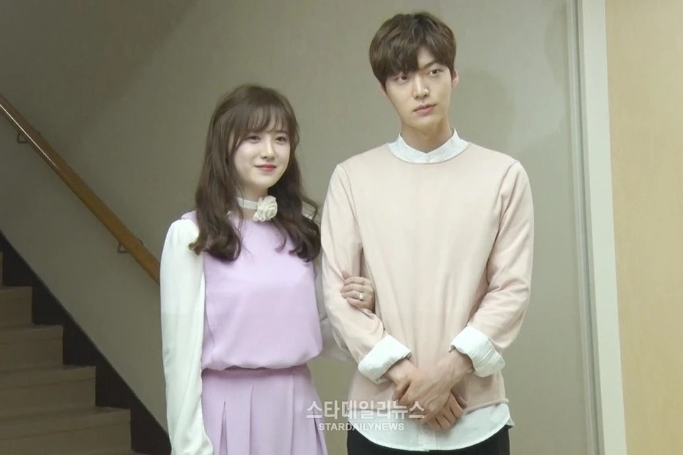 Cuộc hôn nhân của Goo Hye Sun - Ahn Jae Hyun từng khiến báo chí tốn nhiều giấy mực. Ảnh: Nate