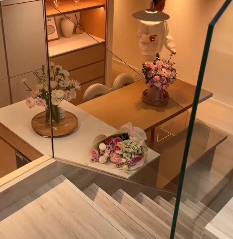 Ly hôn thiếu gia Đồng Tháp, Huyền 204 rời biệt thự đi thuê căn hộ cao cấp: Nội thất tối giản, làm tiệc tại nhà sang chảnh