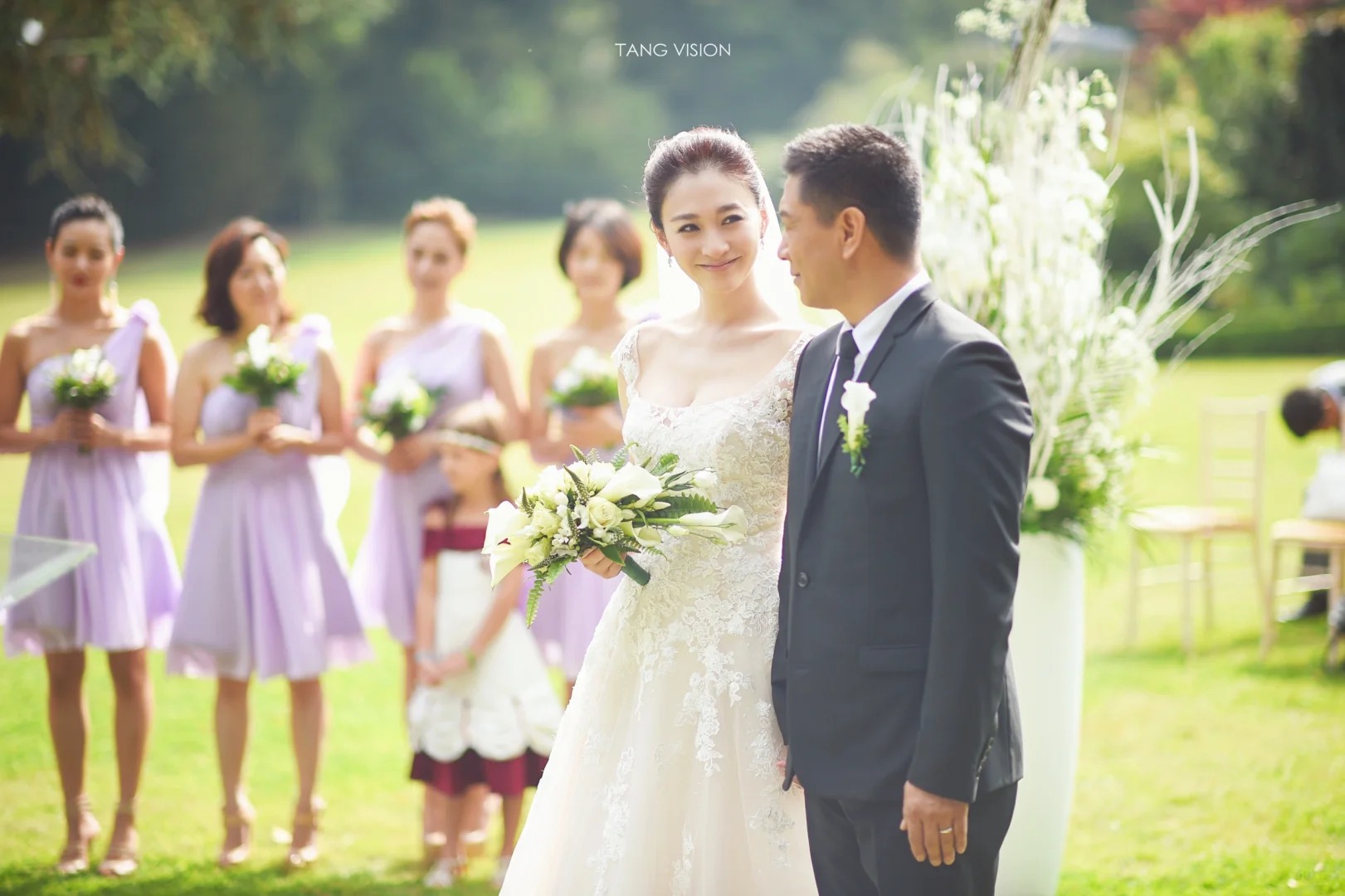 Chị Đẹp hot nhất 2026 cưới anh bạn thân 22 năm: Được tặng thẻ đen tiền tỷ, biệt thự rộng nghìn m2 hoành tráng đến chấn động