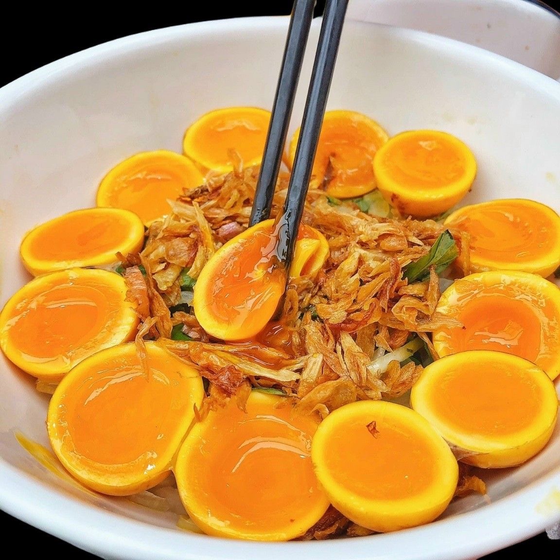 Khách Hàn ăn đầu gà, phao câu tại Việt Nam ngon đến nỗi chẳng muốn về
