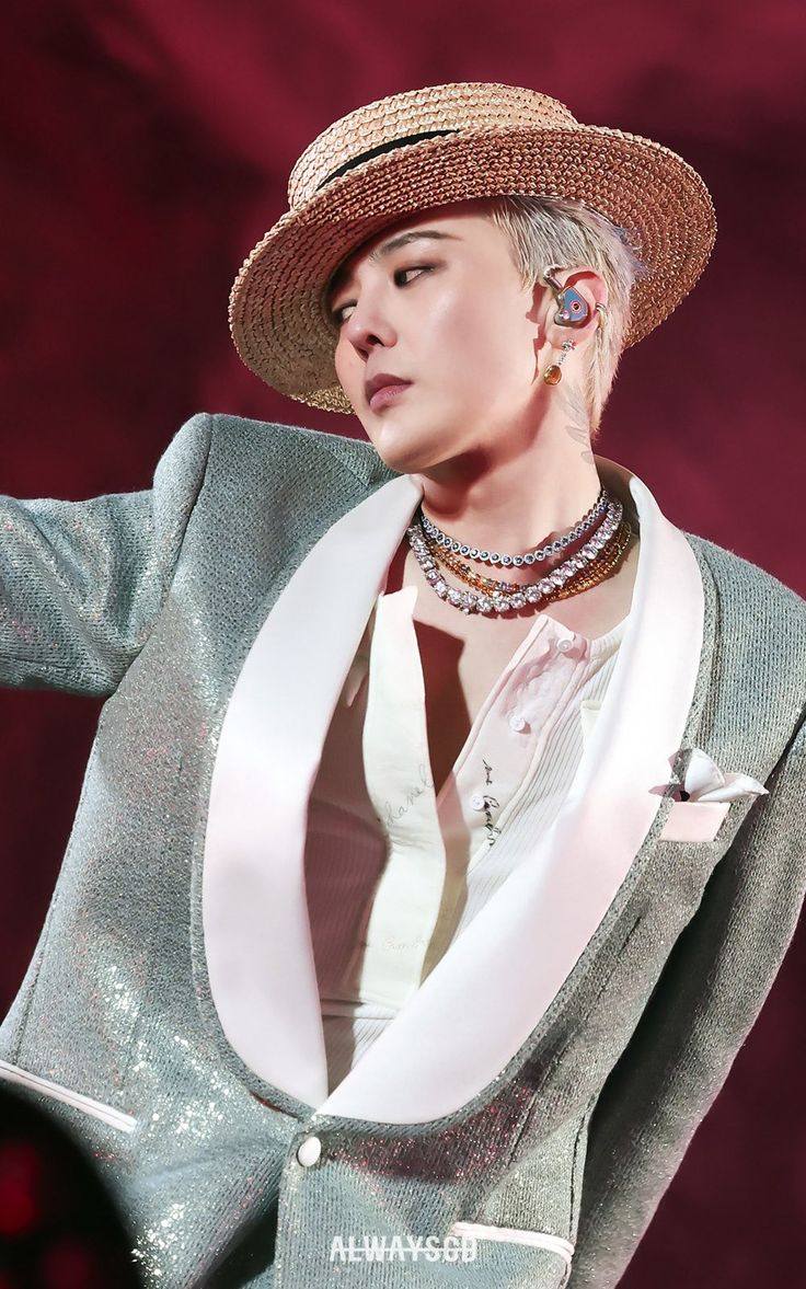 20 năm hoạt động, hào quang của G-DRAGON luôn rực sáng đúng với vị thế ông hoàng Kpop
