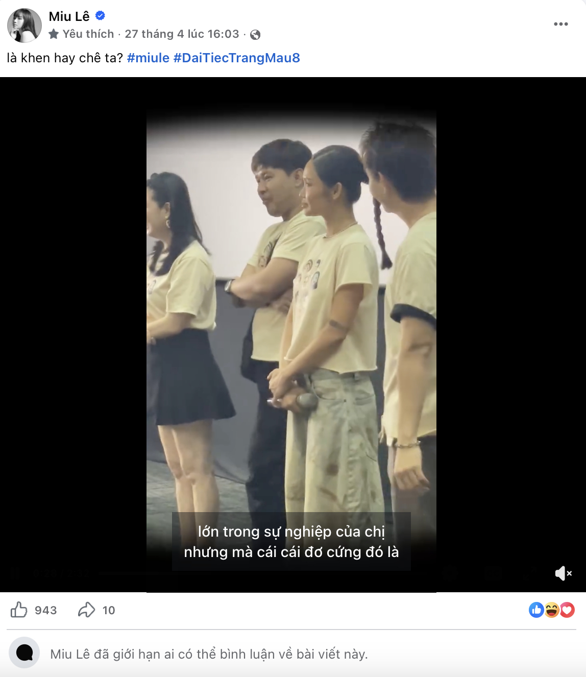 Fanpage của cô cũng đã tắt bình luận giữa ồn ào