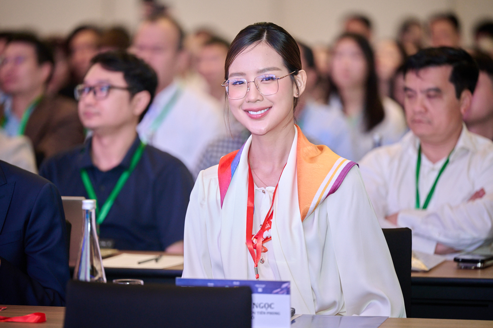 Hoa hậu Bảo Ngọc cũng có mặt sáng nay trong sự kiện với chủ đề Xây dựng niềm tin số tài chính trong kỷ nguyên AI.