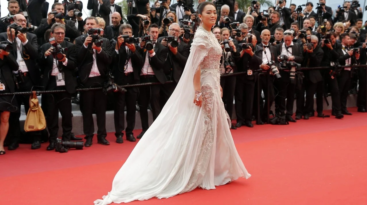 ... và năm 2019. Ảnh: Weibo.
