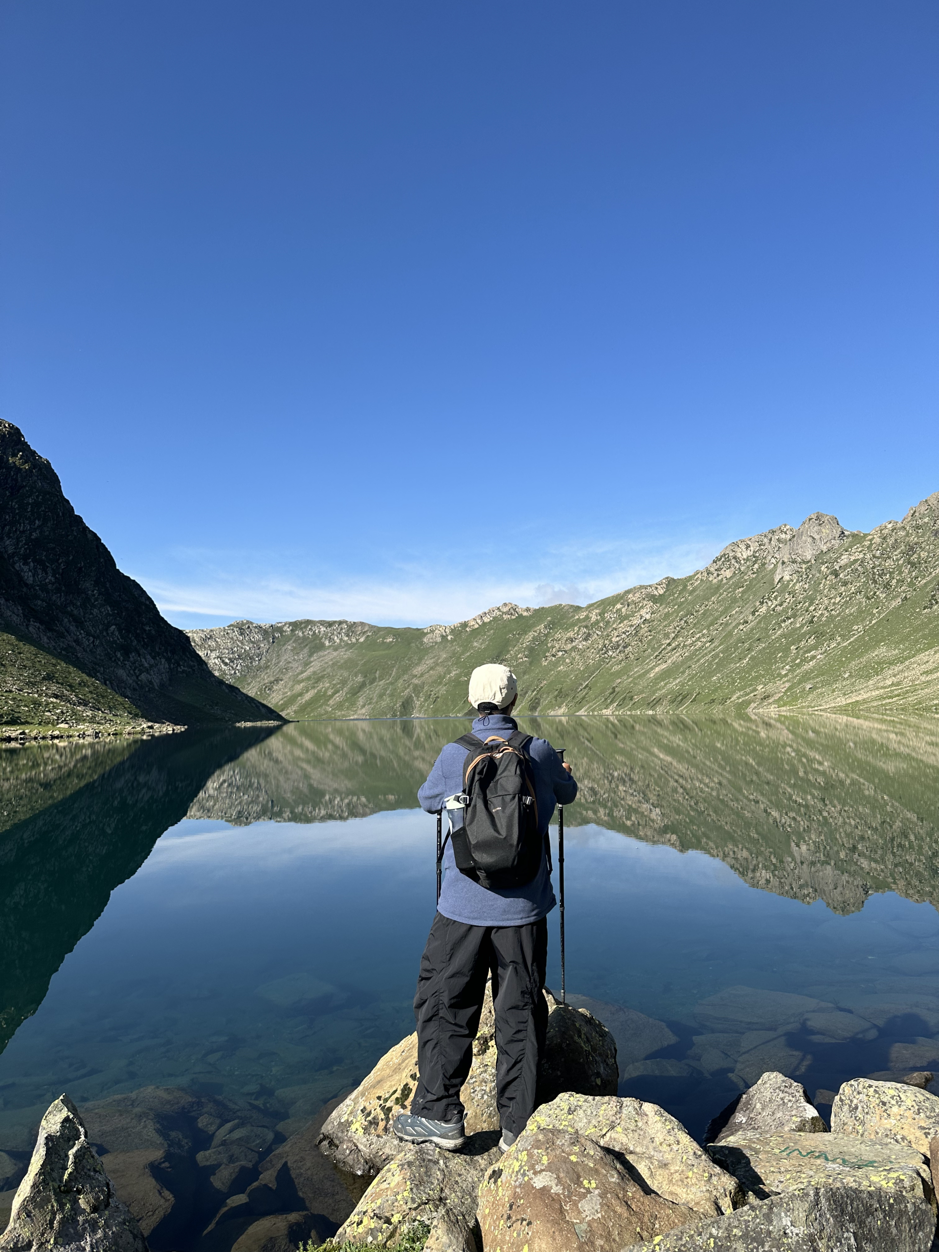 Trekking: Khi người ta trả tiền để chịu khổ, thứ cứu bạn giữa núi rừng đôi khi chỉ là một đôi tất