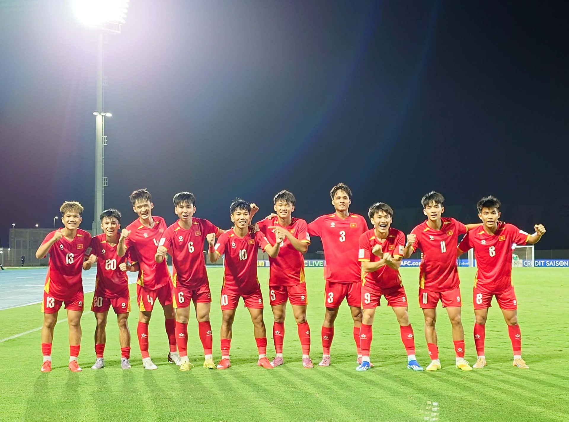 Rạng sáng 14/5 (giờ Việt Nam), đội tuyển U17 Việt Nam đã tạo nên một cột mốc vô tiền khoáng hậu khi chính thức giành quyền tham dự Vòng chung kết U17 World Cup 2026
