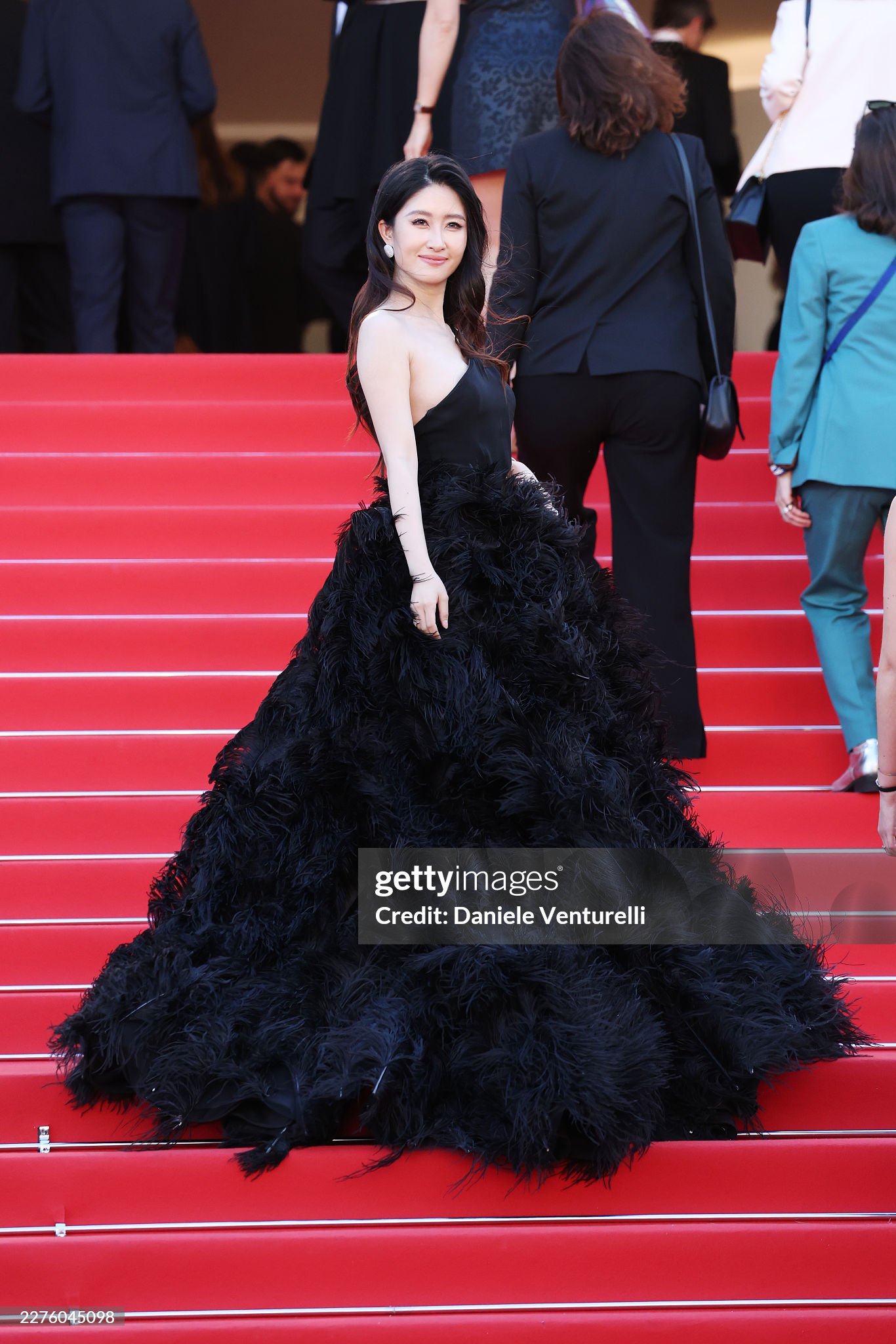 Chiếc váy tôn lên làn da trắng mịn. Ảnh: Getty Images