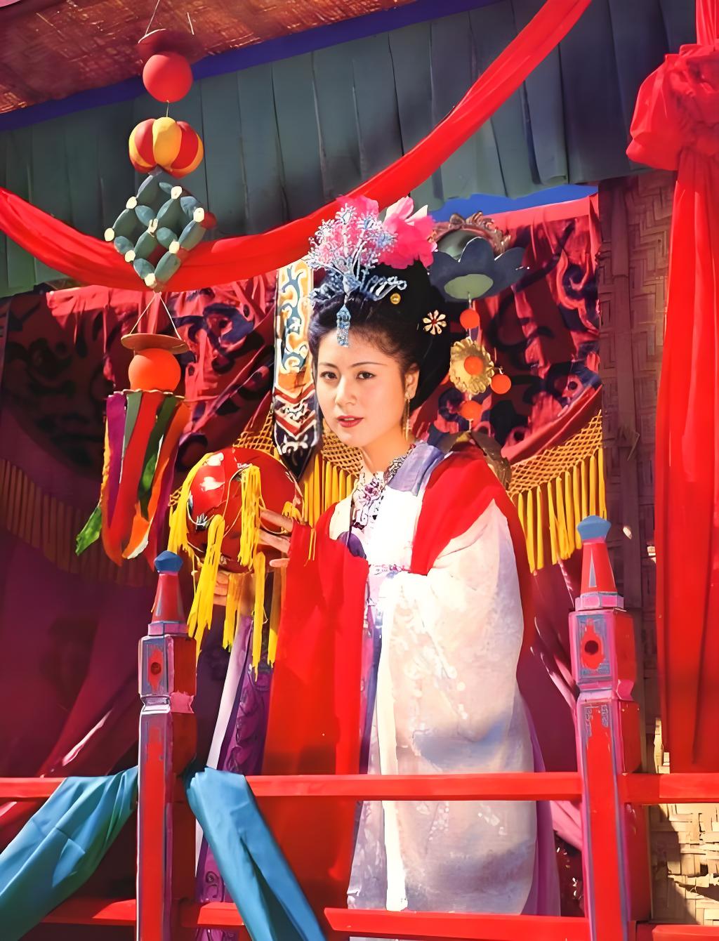 Mẹ của Đường Tăng là Ôn Ân Kiều - vốn là một tiểu thư lá ngọc cành vàng
