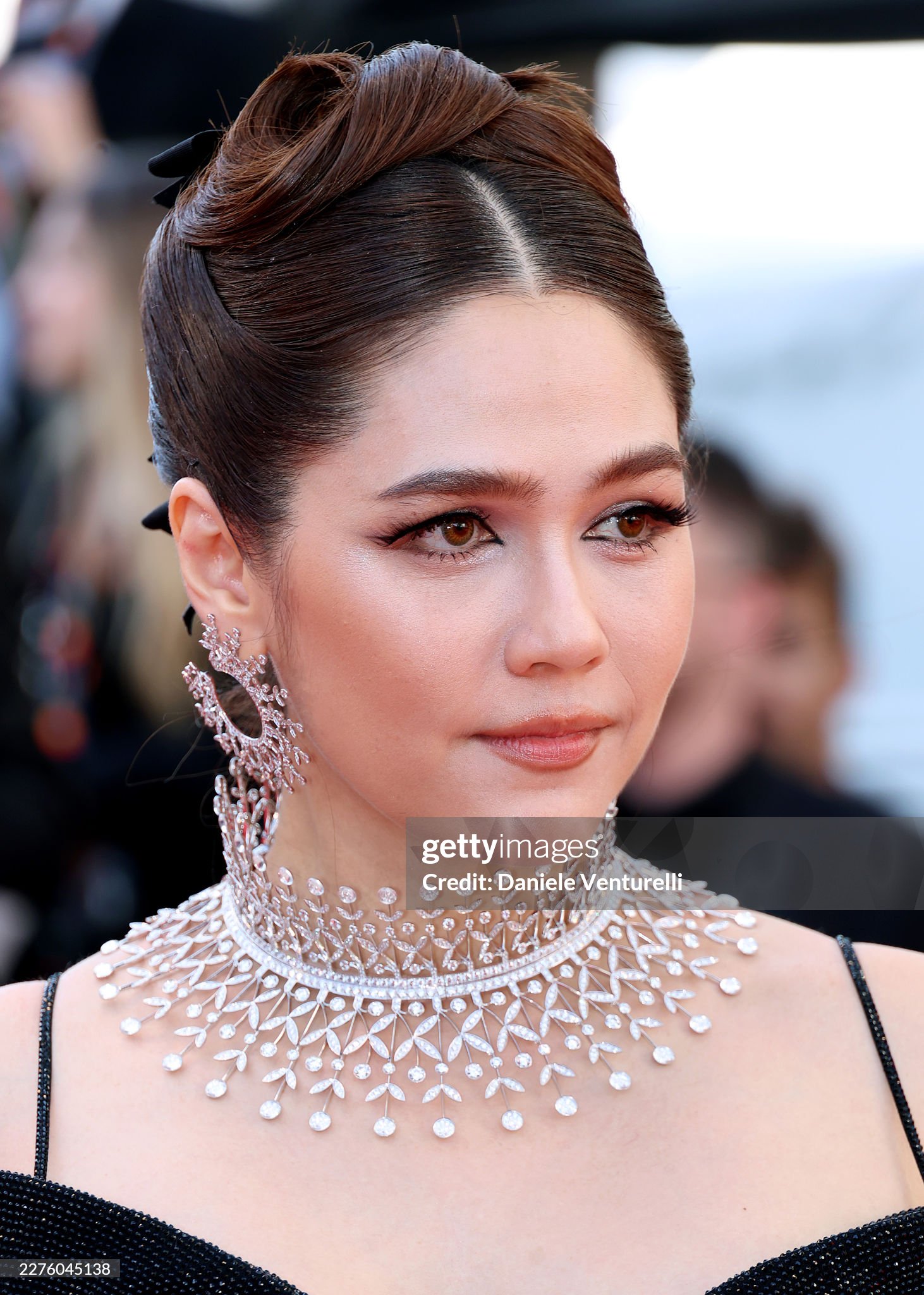 Cận cảnh nhan sắc tuổi 45 của Chompoo Araya. Ảnh: Getty Images